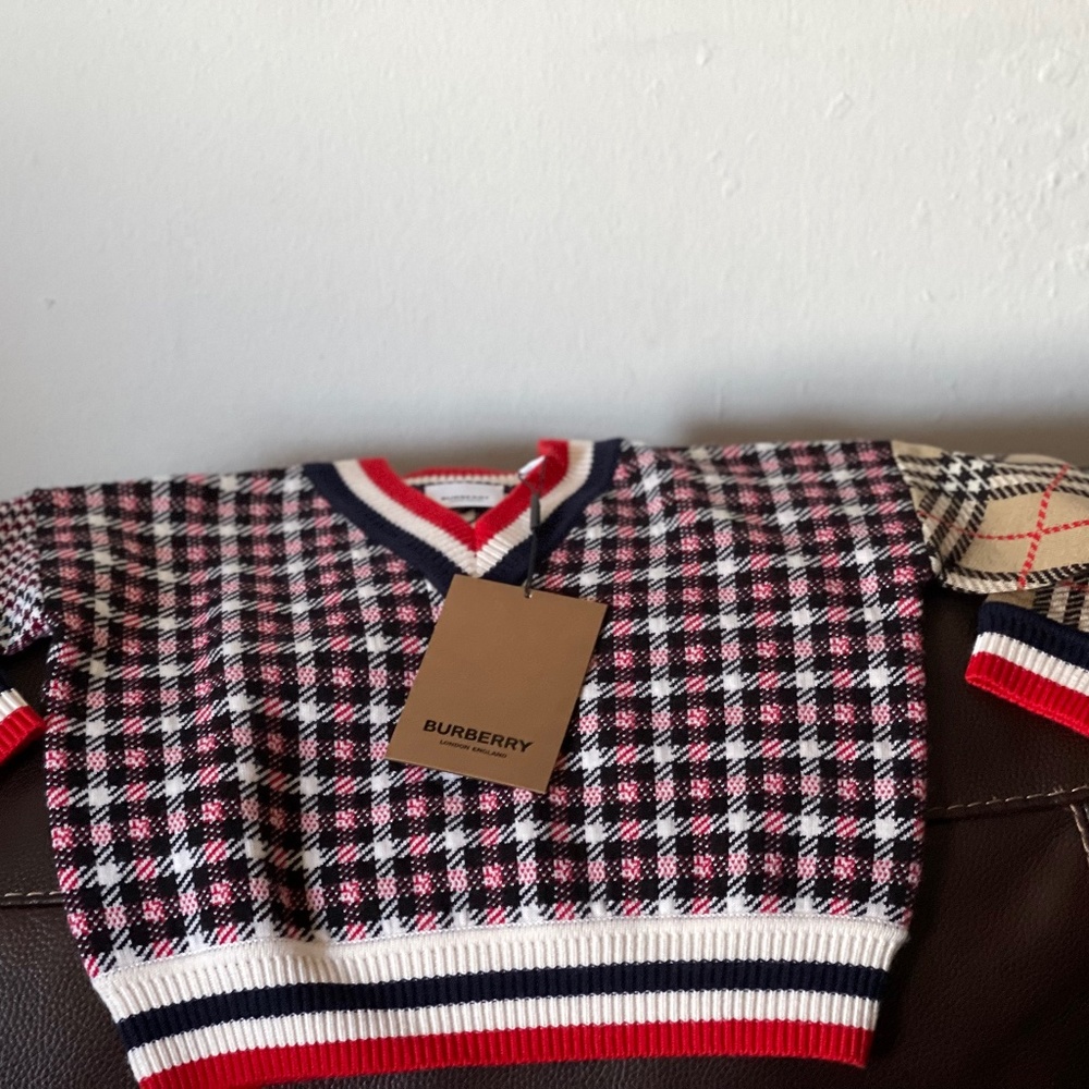 Burberry wool sweater